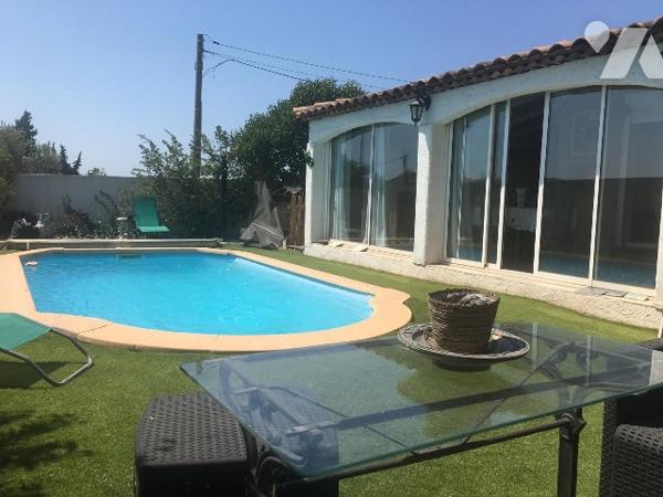 Pavillon trad T4 plain-pied 119 m2,  Centre, lotis, trois ch, garage 34 m2, piscine