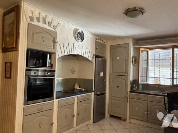 Pavillon trad T4 plain-pied 119 m2,  Centre, lotis, trois ch, garage 34 m2, piscine