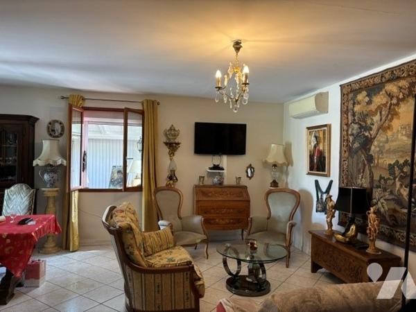 Pavillon trad T4 plain-pied 119 m2,  Centre, lotis, trois ch, garage 34 m2, piscine