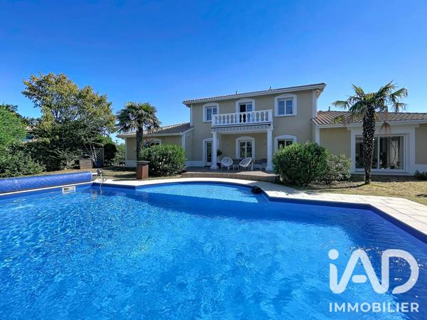 Maison à vendre 6 pièces 190 m² Vourles