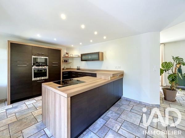 Maison à vendre 6 pièces 190 m² Vourles