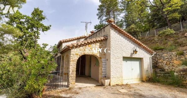 VILLA AVEC VUE DEGAGEE GARAGE ET TERRAIN A VENDRE -  NYONS