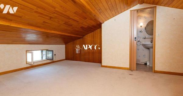 VILLA AVEC VUE DEGAGEE GARAGE ET TERRAIN A VENDRE -  NYONS