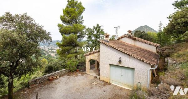 VILLA AVEC VUE DEGAGEE GARAGE ET TERRAIN A VENDRE -  NYONS