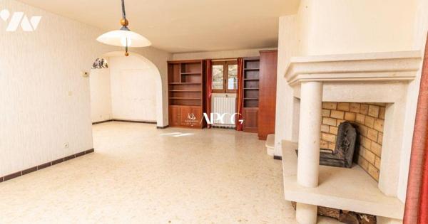 VILLA AVEC VUE DEGAGEE GARAGE ET TERRAIN A VENDRE -  NYONS