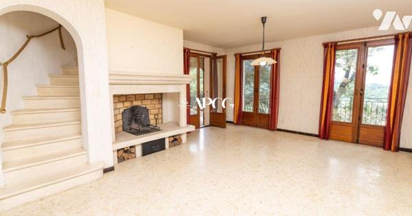 VILLA AVEC VUE DEGAGEE GARAGE ET TERRAIN A VENDRE -  NYONS