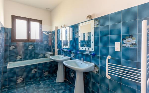 Maison à vendre    5 pièces •  Ychoux