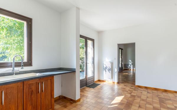 Maison à vendre    5 pièces •  Ychoux