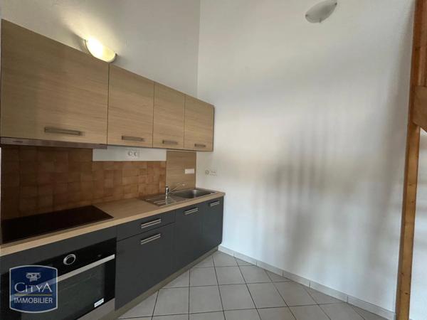 Appartement à louer 3 pièces 79.1m²