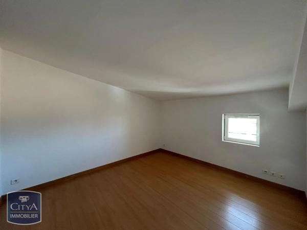 Appartement à louer 3 pièces 79.1m²