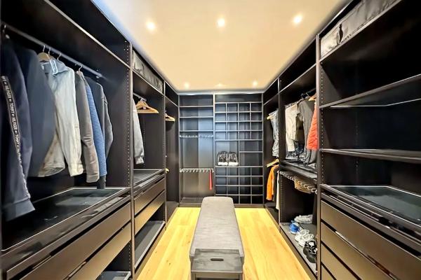 Sorgues (84700) Maison 5 pièce(s) 151m2