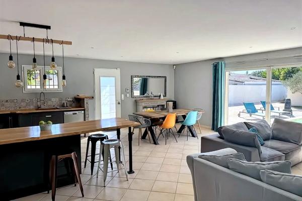 Sorgues (84700) Maison 5 pièce(s) 151m2