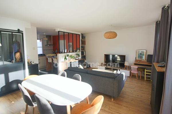 Hem - Maison 3 chambres avec garage, parking et terrasse sans vis-à-vis