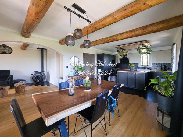 En EXCLUSIVITE à VILLENEUVE, Belle Maison de maçon de 144 m² (2 appartements) avec jardin clos et arboré