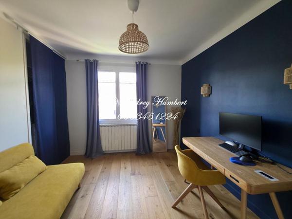 En EXCLUSIVITE à VILLENEUVE, Belle Maison de maçon de 144 m² (2 appartements) avec jardin clos et arboré