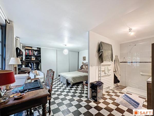 Proches tous commerces et gare direct Paris