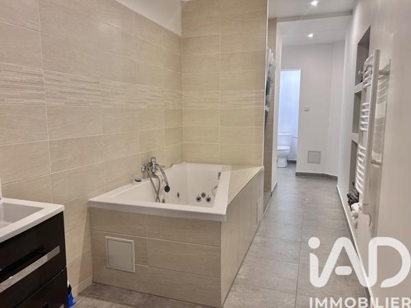 Appartement à vendre 5 pièces 155 m² Nîmes