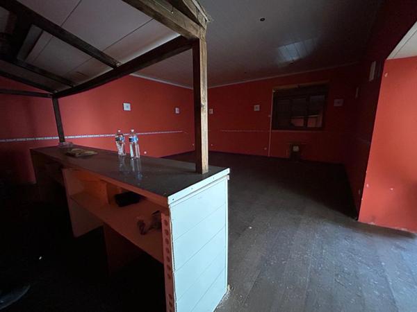 Bâtisse à fort potentiel, idéale pour investissement locatif LAVAU (89)