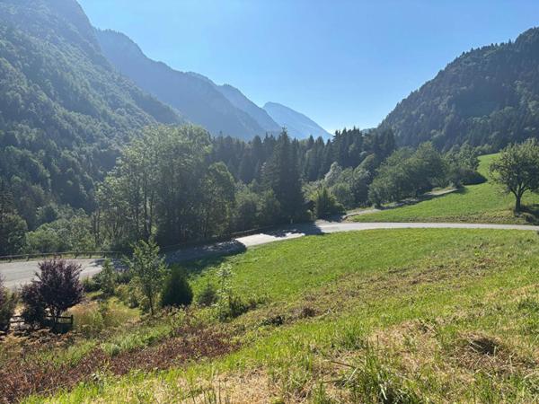 Terrain viabilisé Bonnevaux 1518 m2 avec permis de construire accepté (74360)