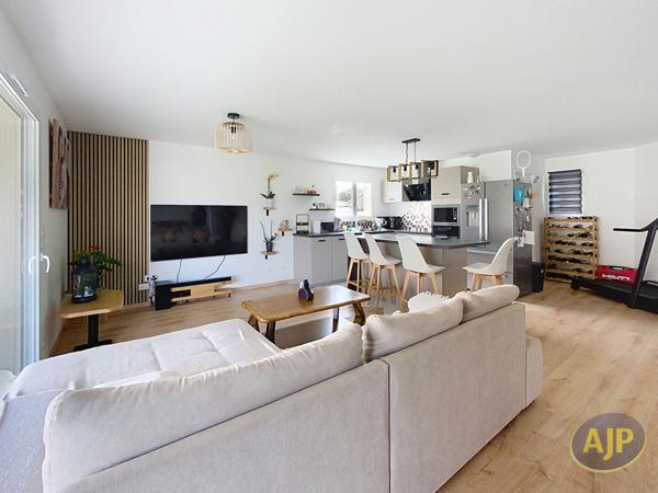 Vente maison Castelnau De Medoc : 312 000 € - AJP Castelnau Immobilier