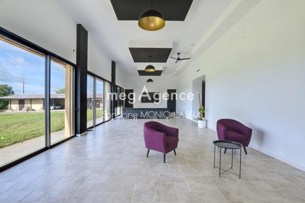 Maison à Saint-Lys, 31470 - 8 pièces 270m²