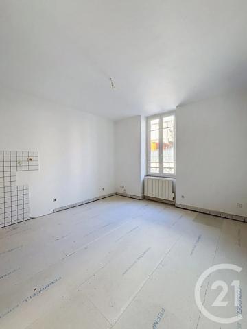 Appartement F2 à vendre  2 pièces - 33 m 2   CLERMONT FERRAND  - 63