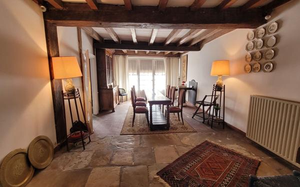 Maison à vendre    9 pièces •  Saint-Geours-de-Maremne