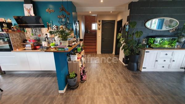 Maison à vendre 6 pièces de 156m² SAINT LOUP SUR SEMOUSE (70)