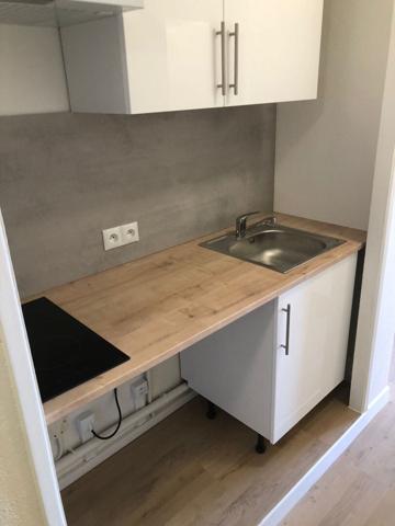 A Louer Le Cannet - Studio avec coin nuit de 27,69 m²