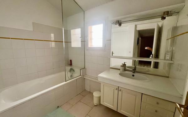 Maison à louer    5 pièces • 219,50 m2 Mérignac