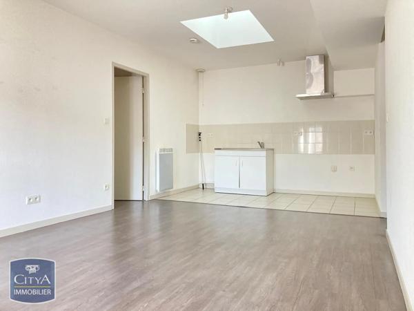 Appartement à louer 2 pièces 49m² Saint-Marcellin (38160)