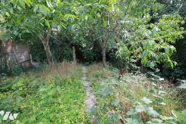 Proche CAMBRAI, longère individuelle de  90 m² 2 chambres terrain et garage