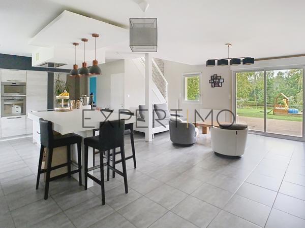Villers-Bocage (14310) VIE DE PLAIN PIED DANS UN CADRE ENCHANTEUR !