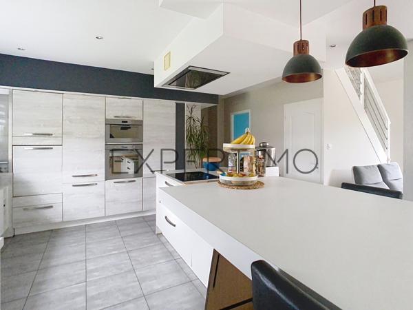 Villers-Bocage (14310) VIE DE PLAIN PIED DANS UN CADRE ENCHANTEUR !