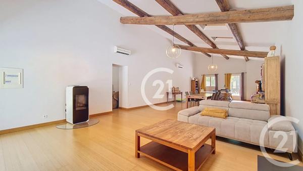 Maison à vendre  5 pièces - 165 m 2   ST MARTIN DE CRAU  - 13