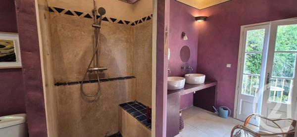 Maison à vendre  6 pièces - 201,47 m 2   BARJOLS  - 83