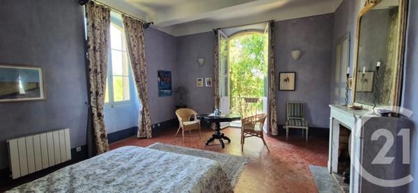 Maison à vendre  6 pièces - 201,47 m 2   BARJOLS  - 83