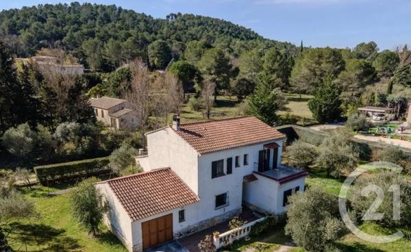 Maison à vendre  6 pièces - 201,47 m 2   BARJOLS  - 83