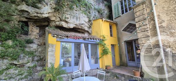Maison à vendre  6 pièces - 201,47 m 2   BARJOLS  - 83