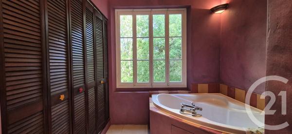 Maison à vendre  6 pièces - 201,47 m 2   BARJOLS  - 83