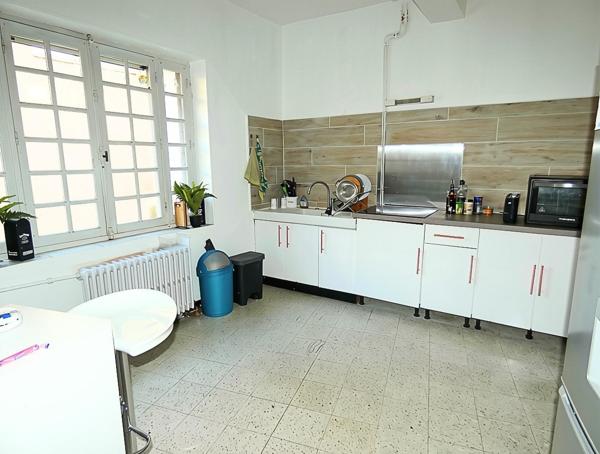 Maison de village 160m² avec cour, terrasse et grand garage