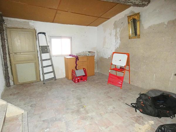 Maison de village 160m² avec cour, terrasse et grand garage
