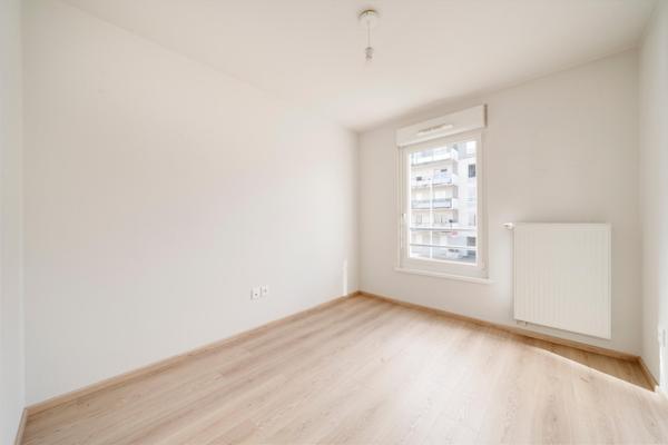 Magnifique appartement T3 avec garage et terrasse, Rives-de-meurthe