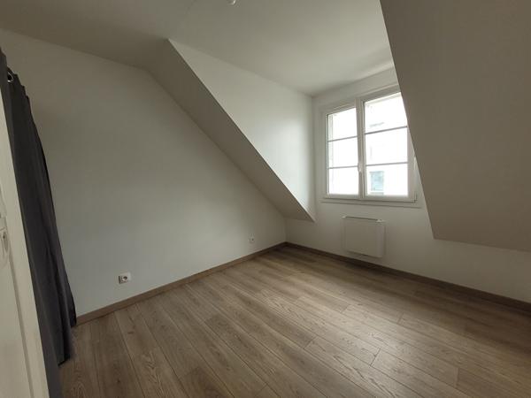 PAU : LOCATION MEUBLEE -  T2 rénové de  36m²