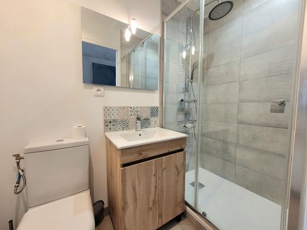 PAU : LOCATION MEUBLEE -  T2 rénové de  36m²