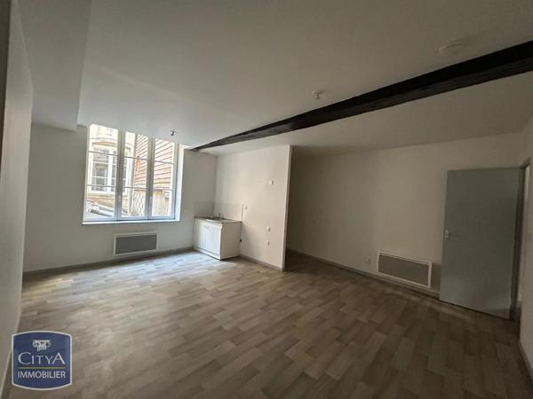 Appartement à louer 2 pièces 54.74m² Sedan (08200)