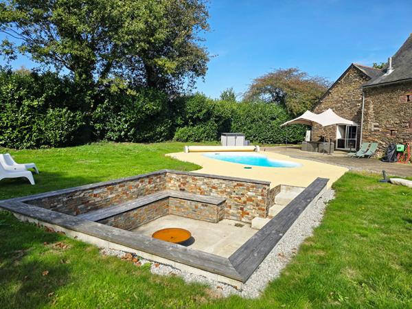 RARE Ensemble immobilier à CAMPENEAC