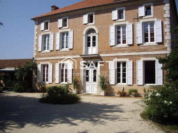 Propriété de caractère  XIXe siècle au Fort potentiel d’exploitation touristique Gersois