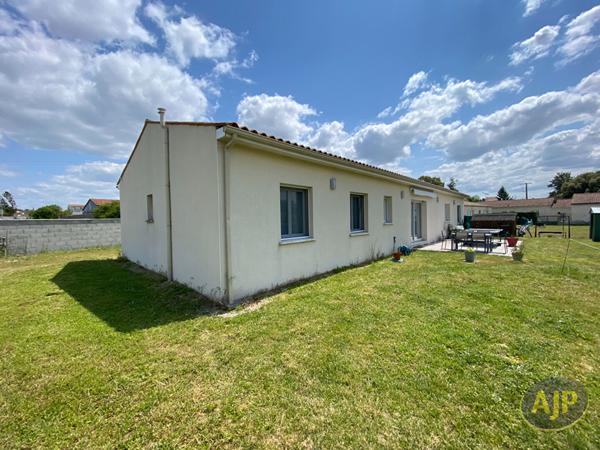 Vente maison Jarnac Champagne : 243 000 € - AJP Immobilier Pons