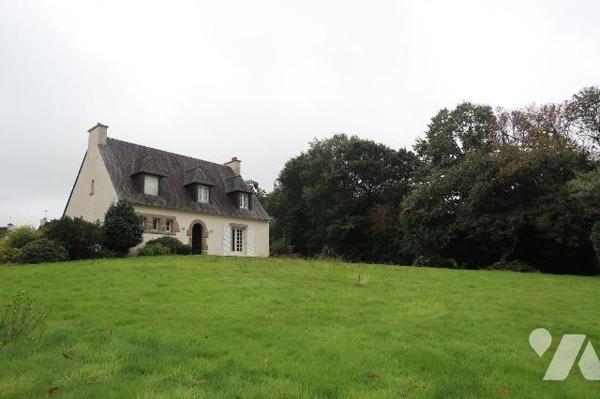ESCLUSIVITE. LANDERNEAU (29800) - Au calme au fond d'une impasse, Maison sur un terrain constru...